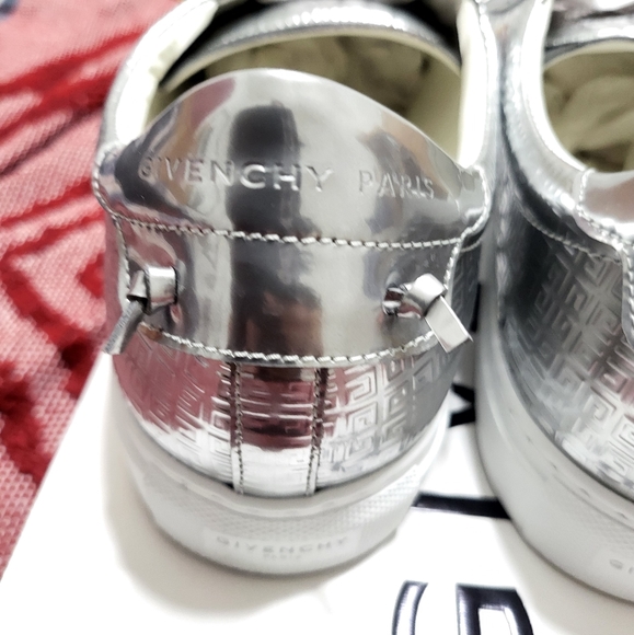 Men's Givenchy Sneakers Urban Street Silver Size 10 - Picture 8 of 9